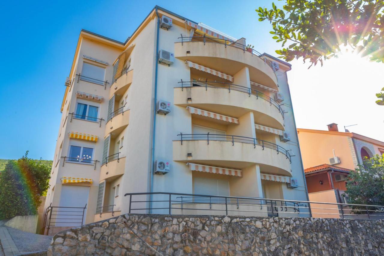 Apartman Rima Dramalj Eksteriør bilde
